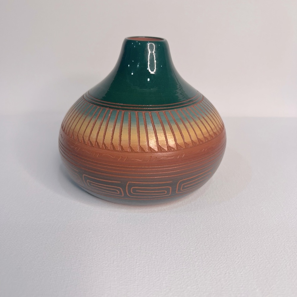 Diné Pottery by Cecelia Benally - Handmade Etched Native American Navajo Vase